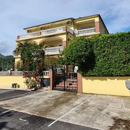 Barbara Нови-Винодолски